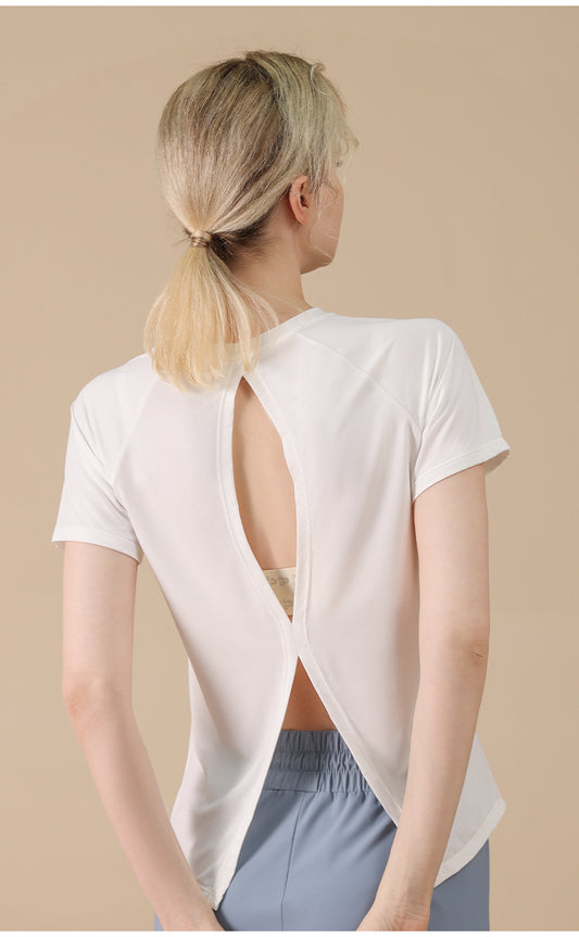 백슬릿 무브 티 | Back-Slit Move Tee